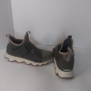 Sorel Kinetic Impact Strap Sneaker Stone Green Size 7 EUC